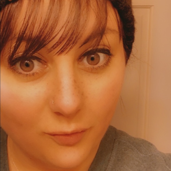 Meet your Posher, Erin - Picture 1 of 1